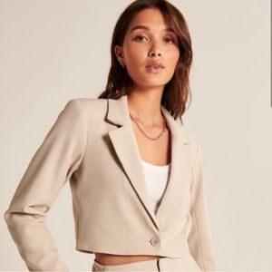NWT ABERCROMBIE & FITCH CROPPED BLAZER